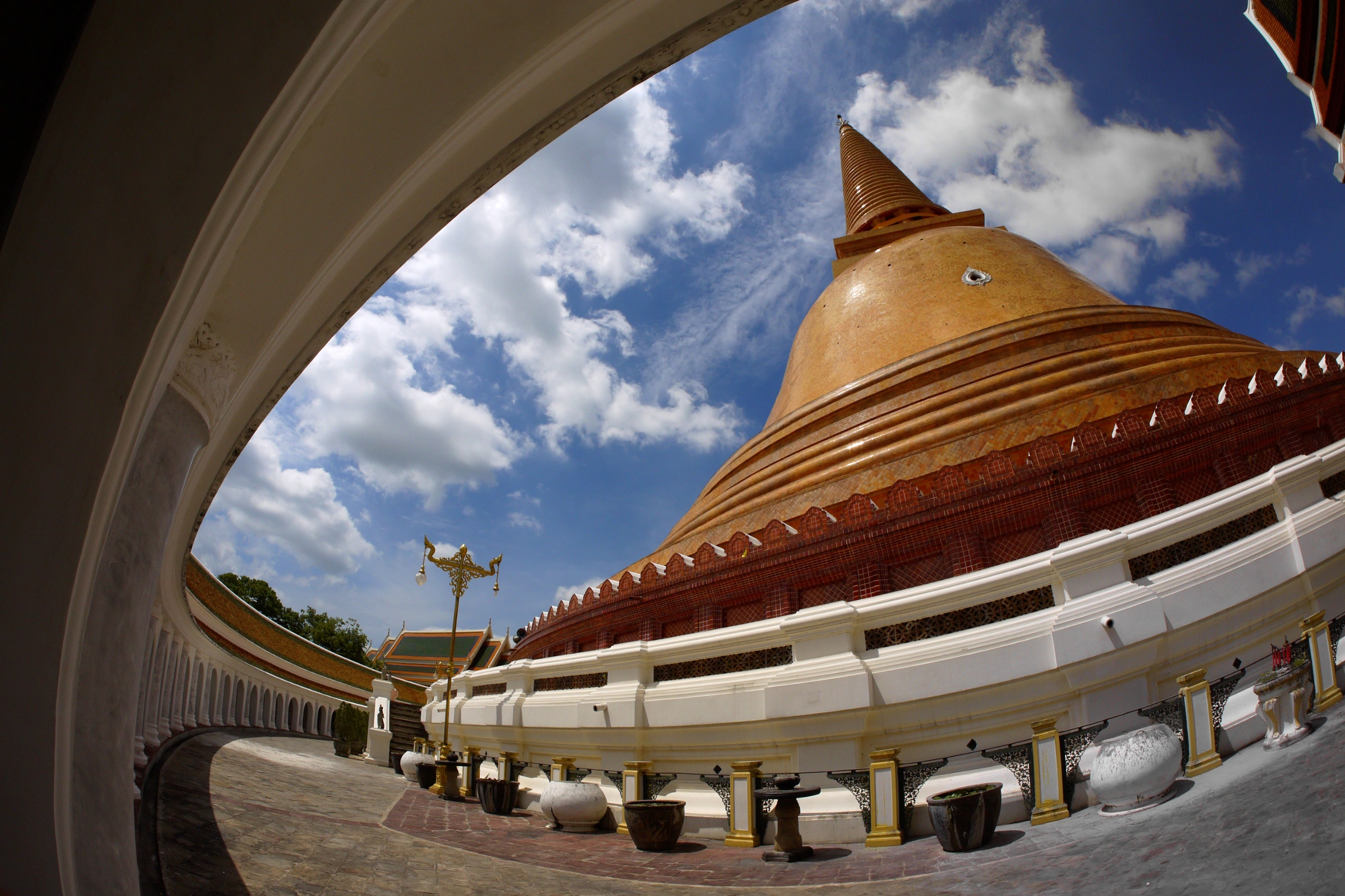 Nakhon_Pathom[1].webp